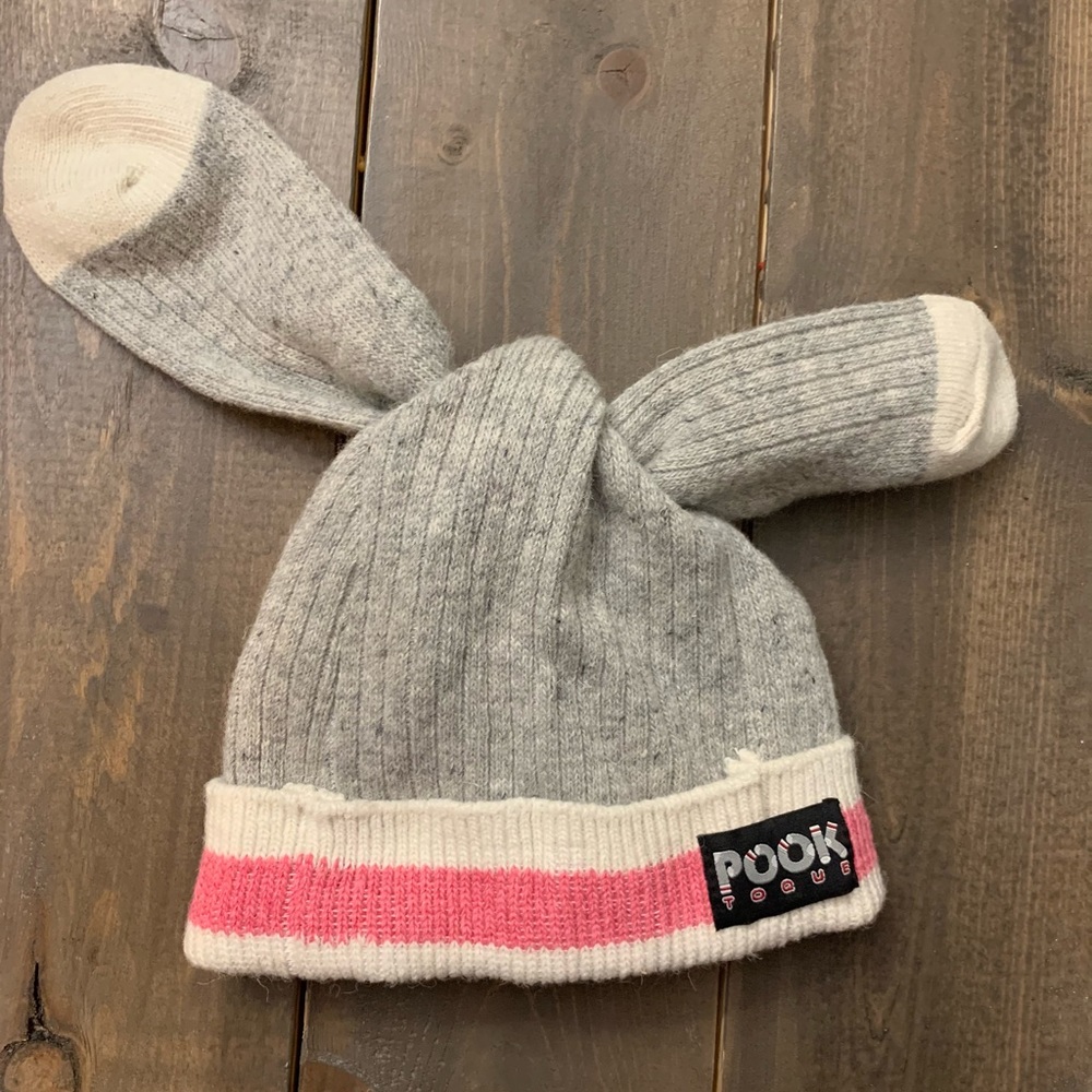 Never worn adorable girls “POOK TOQUE” pink/grey